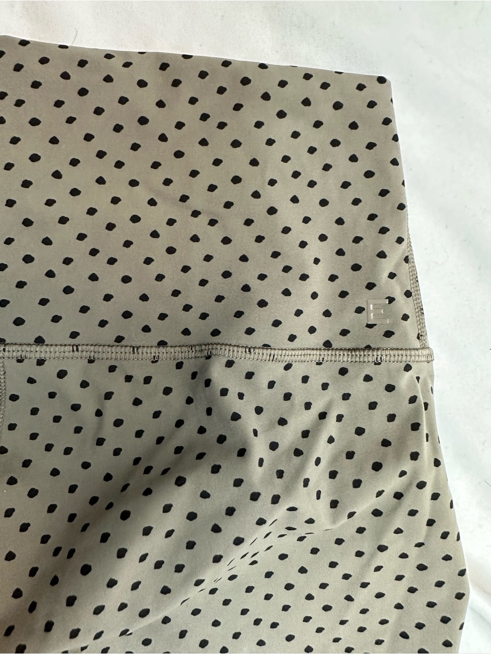 Everlane Army Green Leggings with Black Polka Dots S - Picture 4 of 4
